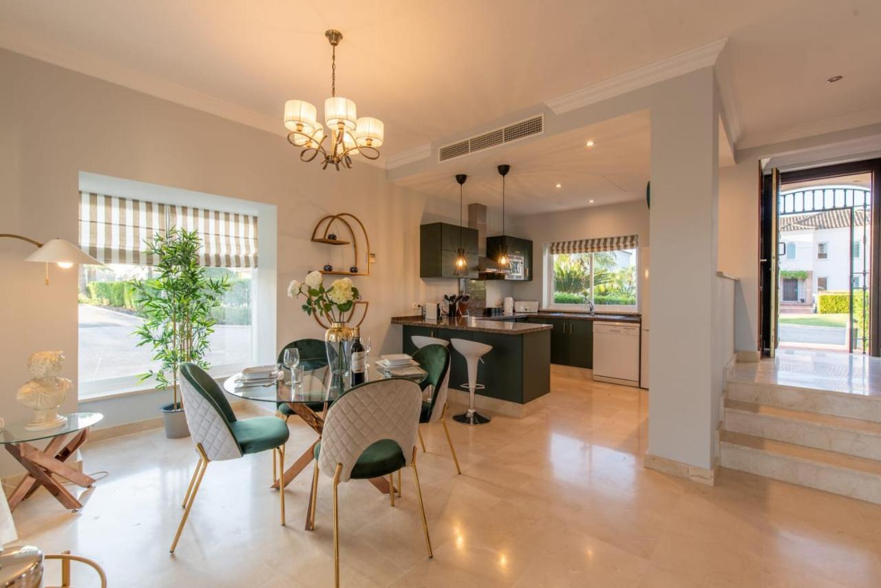 Arcos Gardens - The Townhouse - Luxury Accommodation Arcos de la Frontera Bagian luar foto